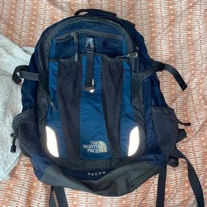 North face recon back pack